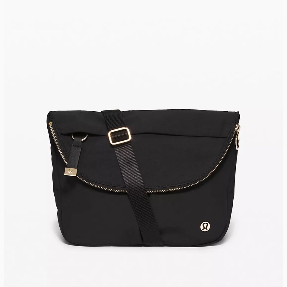 Lululemon Black  All Night 5L festival bag. Water Repellent NWOT
